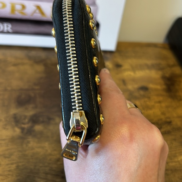 MIU MIU black leather wallet with studs - Picture 5 of 8